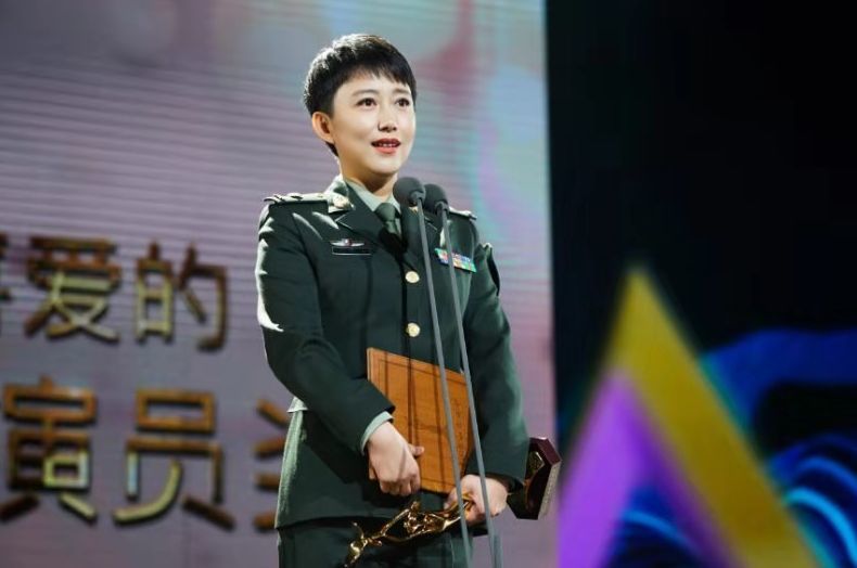 初心龔全珍演員，演繹人生與時(shí)代之光的光輝形象