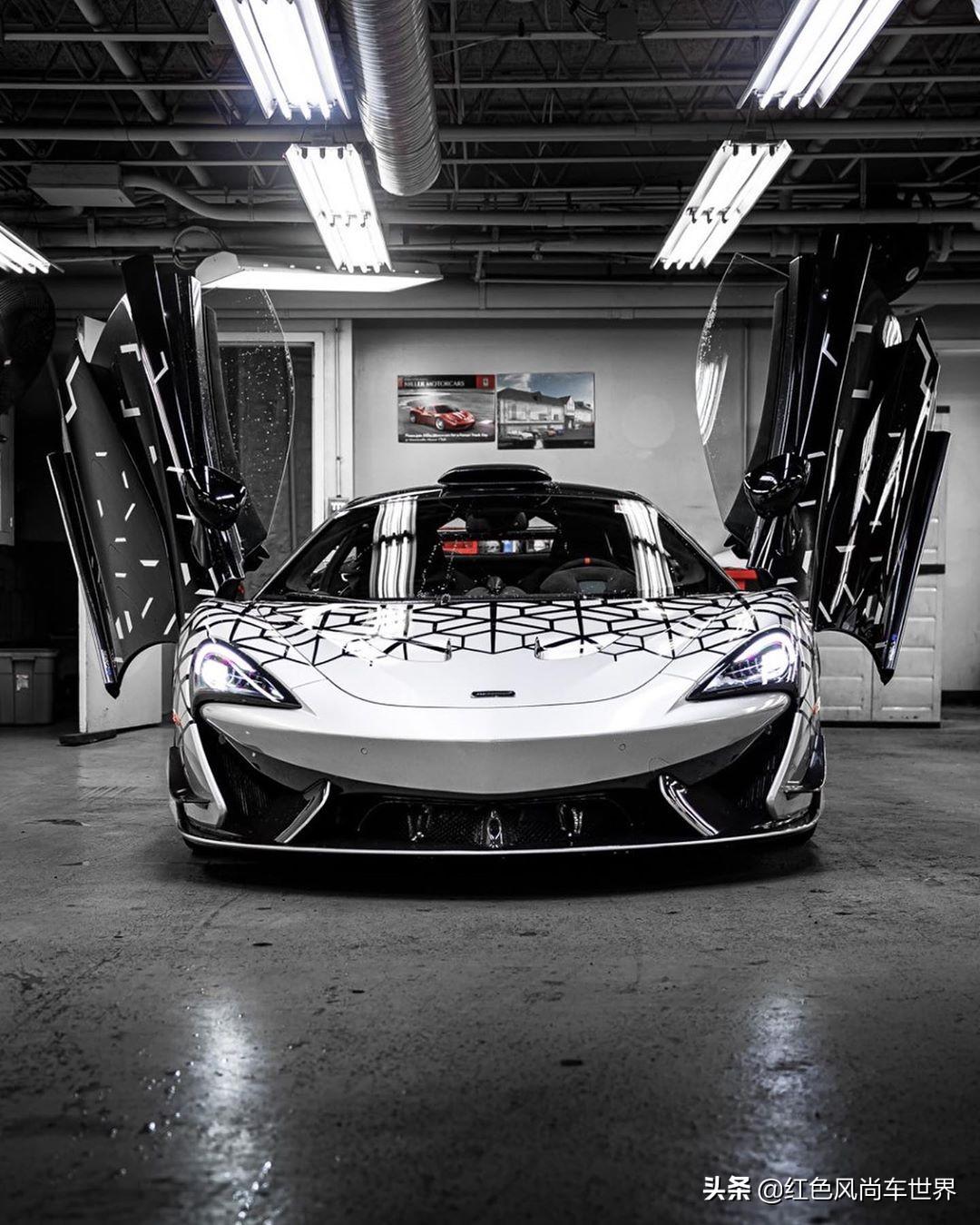 最新跑車賞析，炫酷速度與激情的完美結(jié)合！