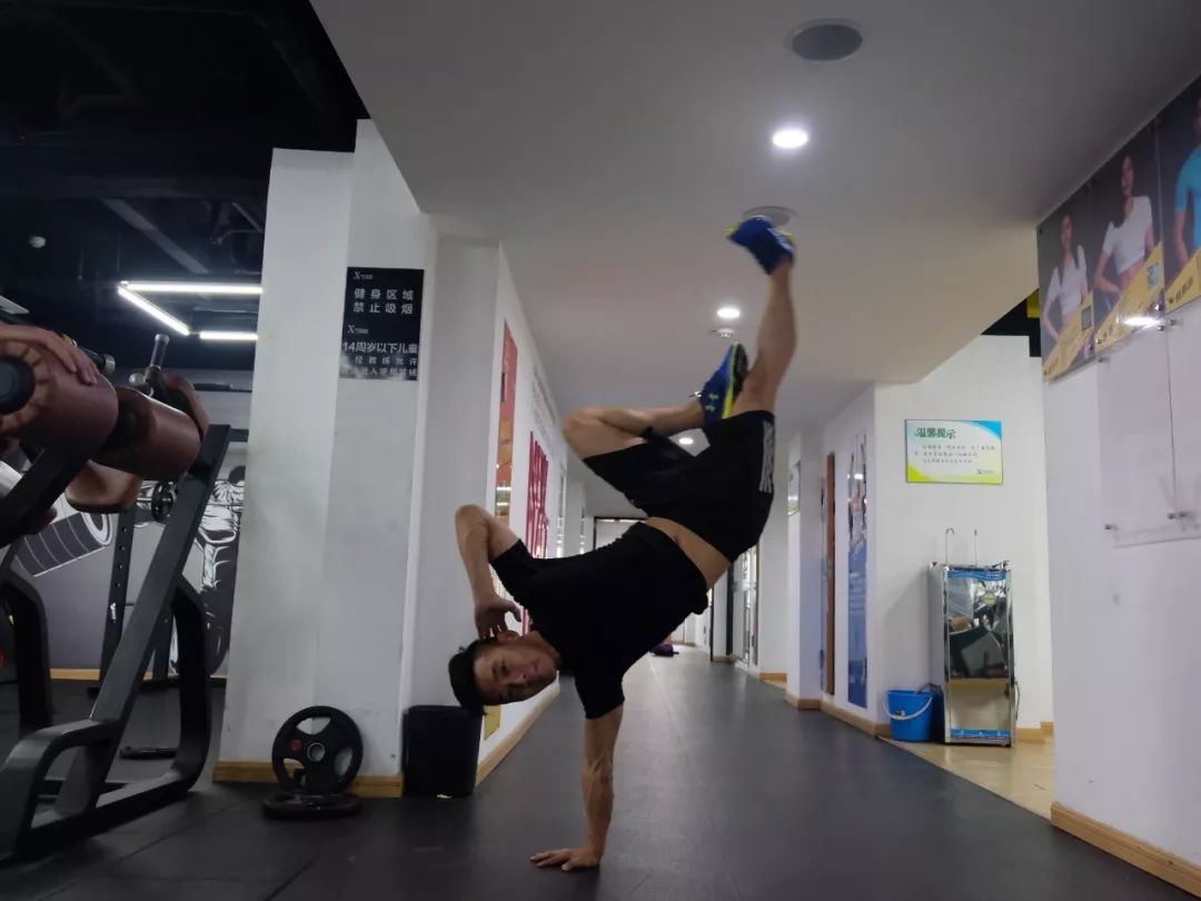 小唐哥新動態(tài)揭秘，巷弄深處的獨特風(fēng)味探秘之旅