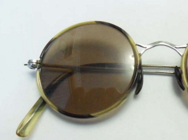 純天然水晶石眼鏡價格解析與價值判斷，市場波動中的價值體現