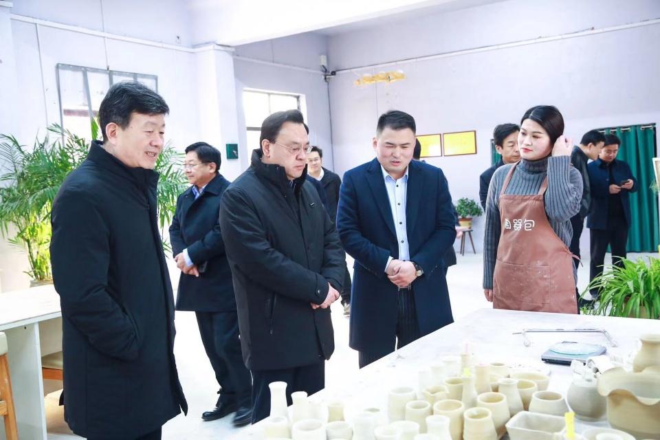 岳根才最新高科技產(chǎn)品介紹及創(chuàng)新成果展示