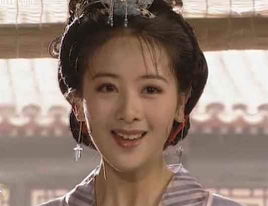 演員靳東的生平簡介與職業(yè)生涯回顧