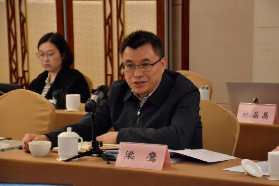 梁鷹最新簡(jiǎn)歷,溫馨有趣的日常故事一瞥